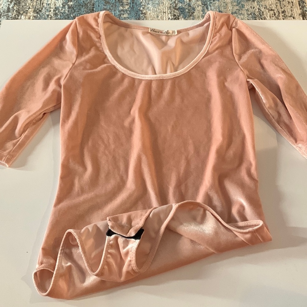 Short sleeve bodysuit